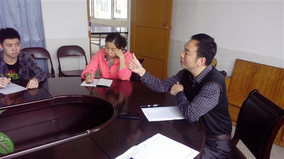 F:\快盘\学工组\学生处\座谈会\2015.3.17\IMG_20150317_124948.jpg